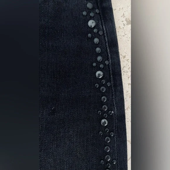 FRAME BLACK DENIM SKIRT WITH TONAL STUD DETAIL